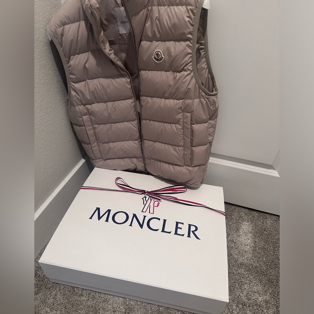 Men’s medium Tan Moncler Vest